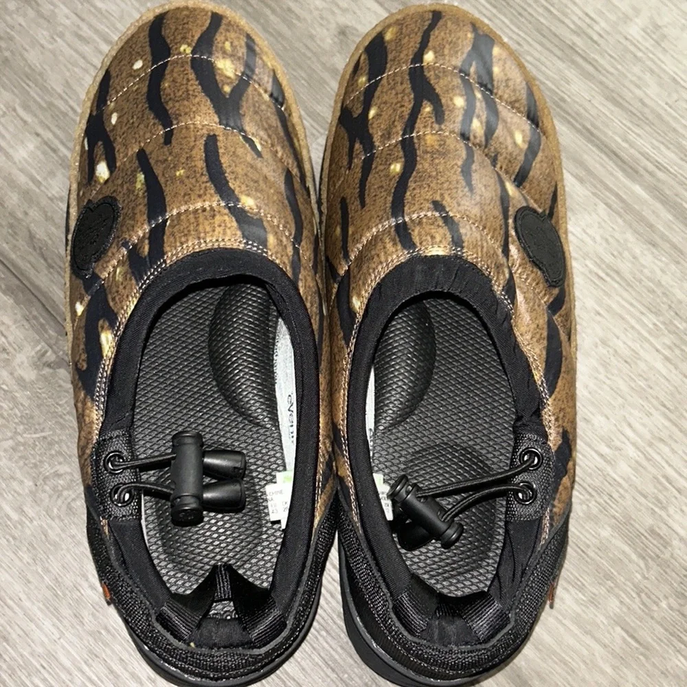 Authentic Moncler Genius-2 Moncler 1952 x Suicoke Quilted pepper loafers